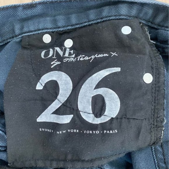 One Teapsoon Blue Distressed Boyfriend Jeans - Picture 5 of 5